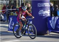 Eduardo Suarez y Leticia Soria inauguran el palmarés del I Duatlón Cros de Huesca