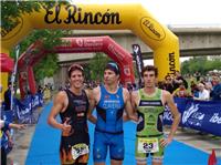 Marta Borbón y David Huertas campeones de Aragón de Triatlón Sprint 2019