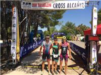 Ester Ruiz y Aitor Abadías se vuelven a coronar en el Triatlón de La Estanca de Alcañiz