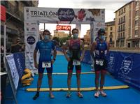 Inés Donoso y Sergio Mínguez campeones de Aragón de Triatlón Olímpico 2021