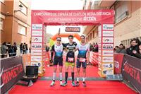 Fernando Zorrilla y Laura Gómez revalidan sus títulos de campeones de España de duatlón en Híjar