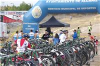 Eliseo Martín y Ana Llanos vuelven a imponerse en el Duatlón Cros de Alcañiz