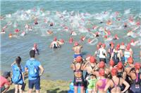 Aitor Abadías y Ana Vallverdú se adjudican el Triatlón de Sádaba