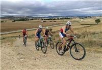 Pablo Melendo y Marta Benito se adjudican el IX Triatlón Villa de Sádaba