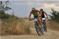 Aitor Abadías y Lourdes Valza de Vallejo vencen en el Triatlón Cros de Sádaba