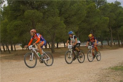La Copa Aragonesa de duatlón cros continúa en el Stadium Casablanca