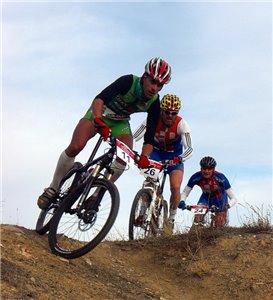 Éxito del XIX Duatlón Cros Sierra de Armantes.  Vencedor, Juan Carlos Nieva. David Colchero vence en la Copa Aragonesa de Duatlón Cros