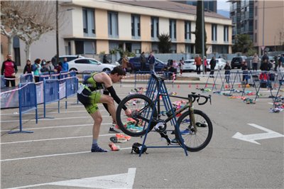 Leticia Soria y Fernando Zorrilla se proclaman campeones de Aragón de Duatlón Sprint