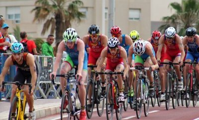 Presencia de triatletas aragoneses en la Copa de Europa de Triatlón de Melilla