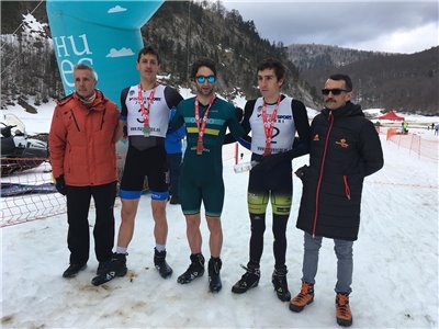 Peio Osoro y Enara Oronoz se proclaman en Ansó campeones de España de Triatlón de Invierno.