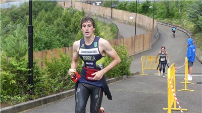 Marta Borbón y Fernando Zorrilla se adjudican el VI Triatlón de Sallent de Gállego