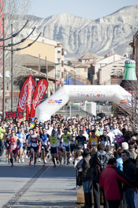 Felipe Muñoz y Ana Revilla vencen en el Duatlón Cros Solidario de Utebo