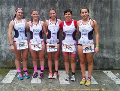 El equipo cadete de Stadium Casablanca - Almozara 2000 hace historia en Boiro