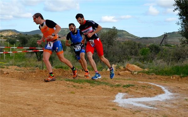 Jesús Cisneros y Sara Bareas vencen en Andorra