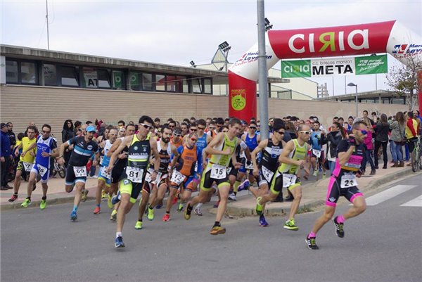 Carlos Fernández y Vanesa Guzmán se proclaman campeones de Aragón de Duatlón Cros 2015