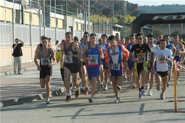 Eliseo Martín y Ana Llanos se imponen en el XII Duatlón Cros de Monzón